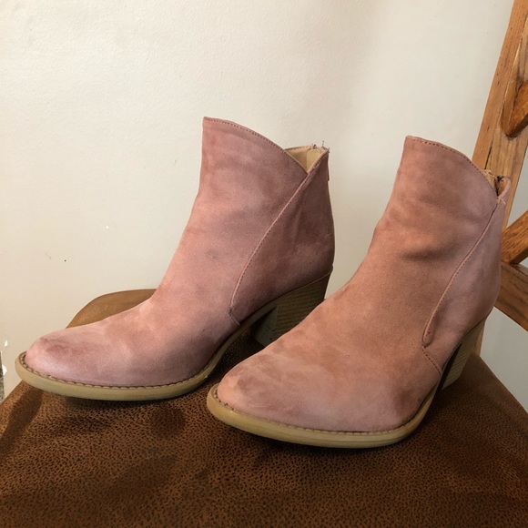 rose colored booties